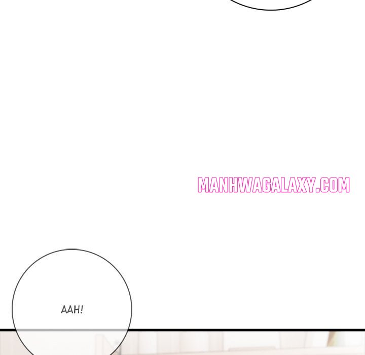 Seductive Curves Behind Closed Doors - Chapter 17 Page 31